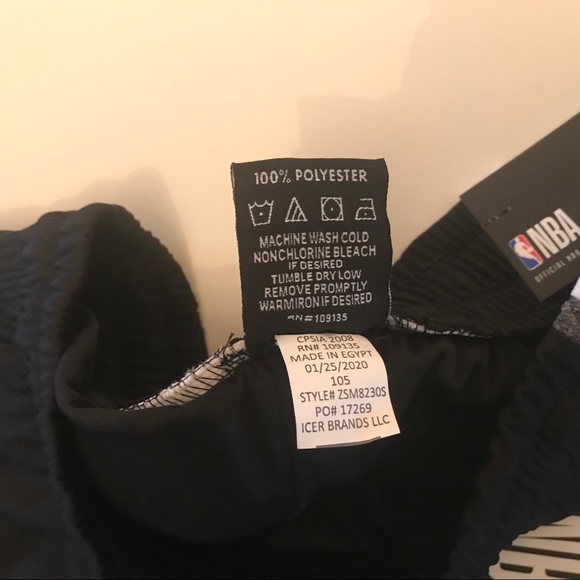 Shorts - Picture 7 of 9